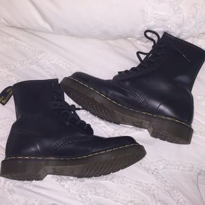 Doc martens black boots